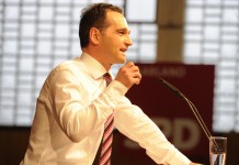 Maaslose Unterstellung: „Wasser auf die Mühlen von PEGIDA und Verschwörungstheoretikern“