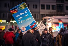 Sonntagsfrage: 13 Prozent für AfD im INSA-Meinungstrend, 75 Prozent bei n24