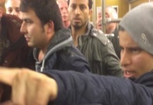 "Benehmt euch hier!": Übergriff von Migranten in Münchener U-Bahn gefilmt